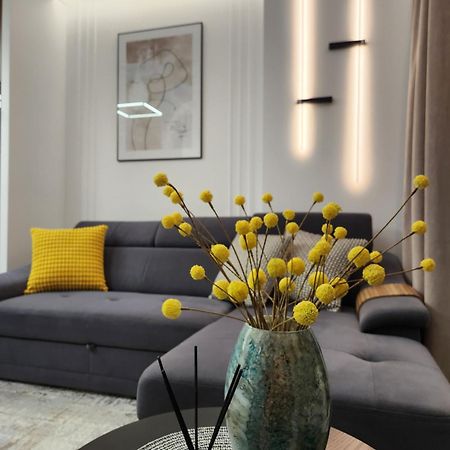 Luksusowy Apartament Bliska Wola Saba Varsovie Extérieur photo
